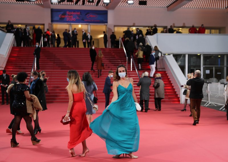 Pierre Lescure na otvorenju simboličnog izdanja: 'Naša nazočnost ovdje je odgovornost. Održat će se Cannes 2021.'