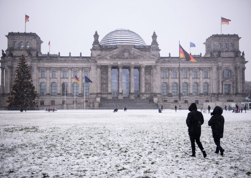 Nijemci naložili strože mjere sigurnosti oko Reichstaga nakon upada u Kongres SAD-a