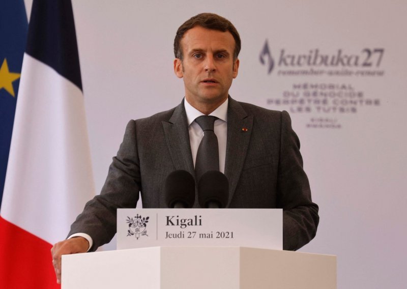 [FOTO] Macron u Ruandi priznao ulogu Francuske u genocidu i zatražio oprost