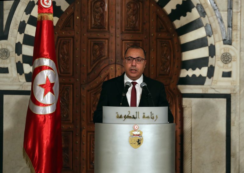 Tunis od ponedjeljka uvodi noćni policijski sat