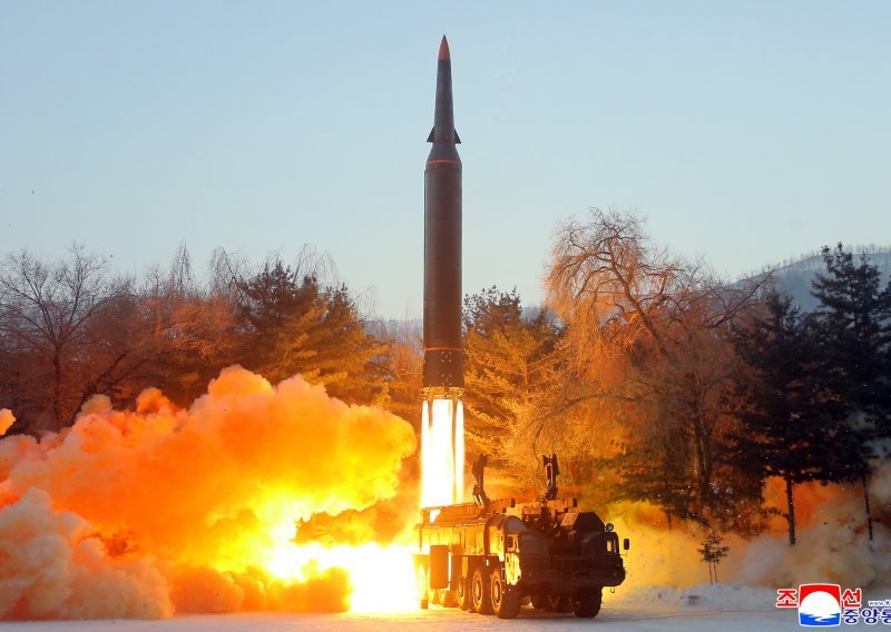 Južna Koreja izrazila sumnje o hipersoničnoj raketi Sjeverne Koreje