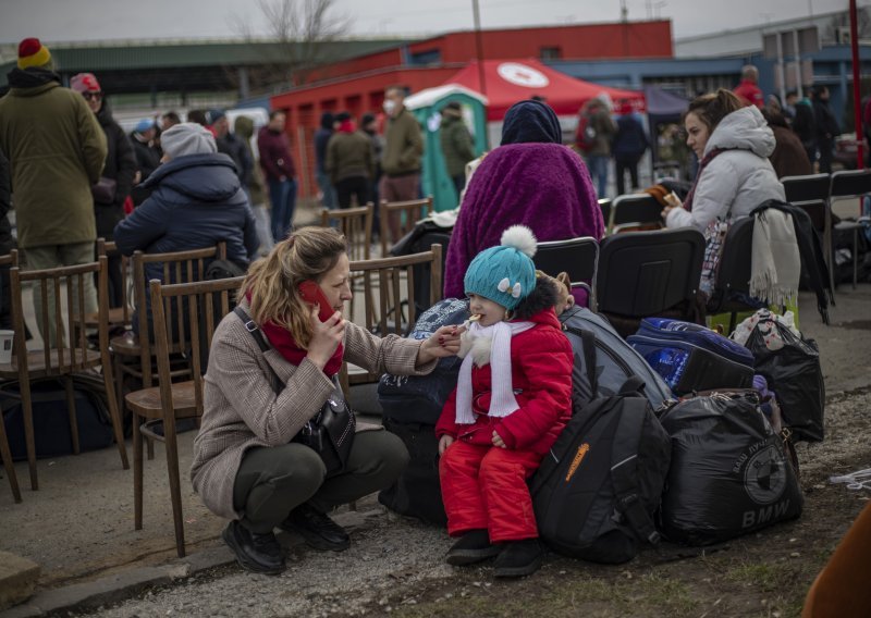 Hrvatski Crveni križ objavio žiro-račun za novčanu pomoć izbjeglim Ukrajincima