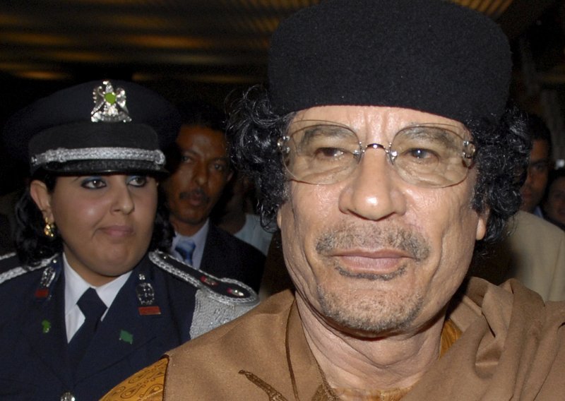 Gadafi predlaže novu državu Izratinu