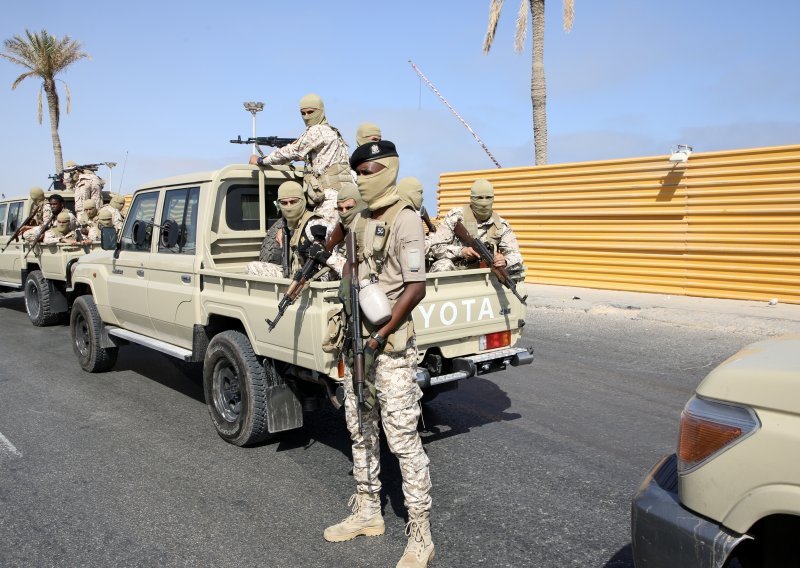U sukobu dviju libijskih vlada 32 mrtvih, 159 ranjenih