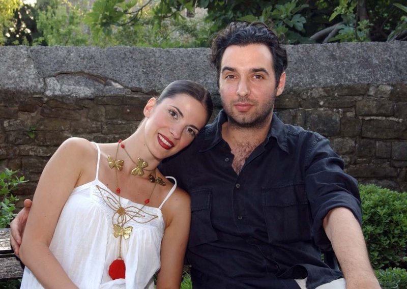 Bojana Gregorić Vejzović i Enes Vejzović slave 17. godišnjicu braka, a pokazali su i dosad neviđene fotografije s vjenčanja