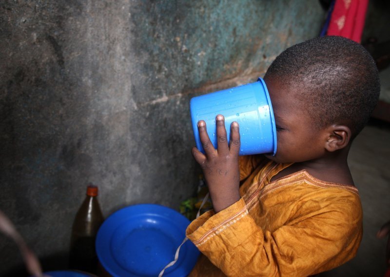 UNICEF: Tisuću djece dnevno umre zbog zagađene vode za piće
