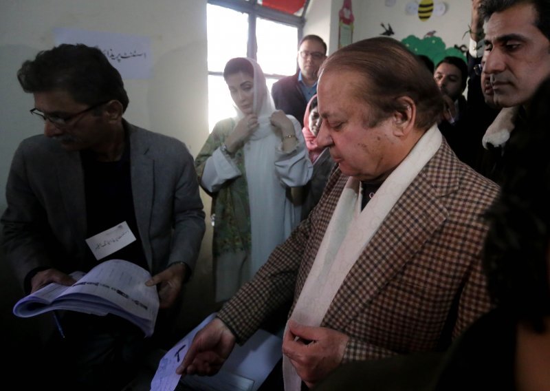 Bivši pakistanski premijer proglasio pobjedu na izborima