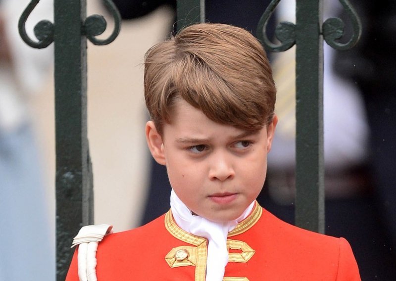 Princ George uskoro će u srednju školu, a ovu školu razmatraju Kate i William