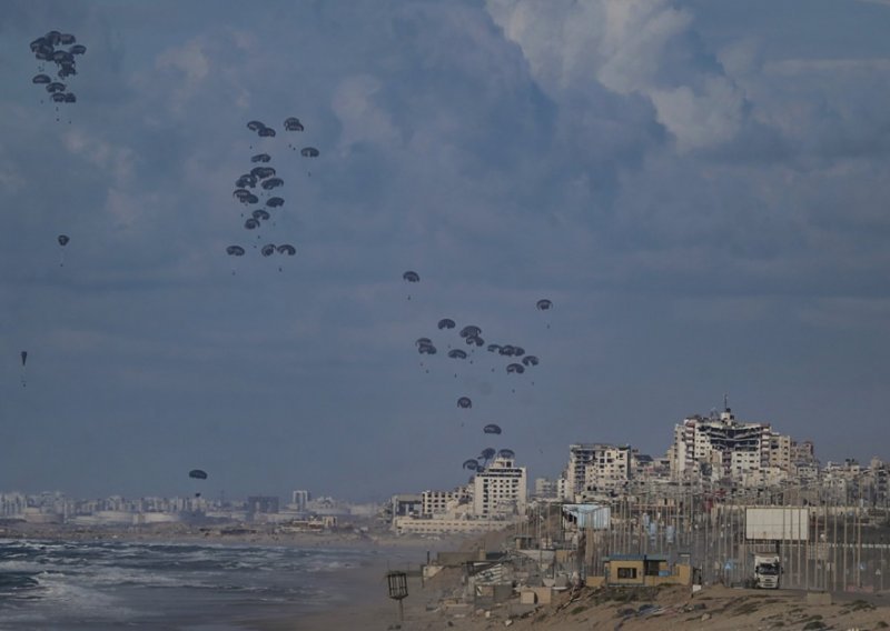Zračna i pomorska pomoć Gazi ne mogu zamijeniti kopnenu: Kap u moru