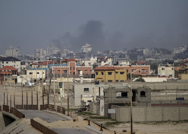 Izraelska vojska kaže da je zarobila stotine boraca u bolnici u Gazi