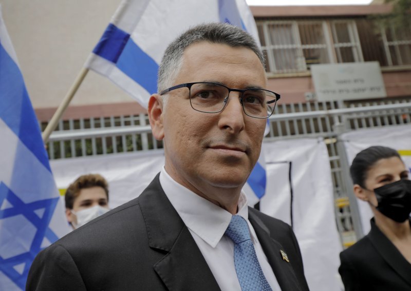 Ministar napustio Netanyahuovu vladu jer nije uključen u ratni kabinet