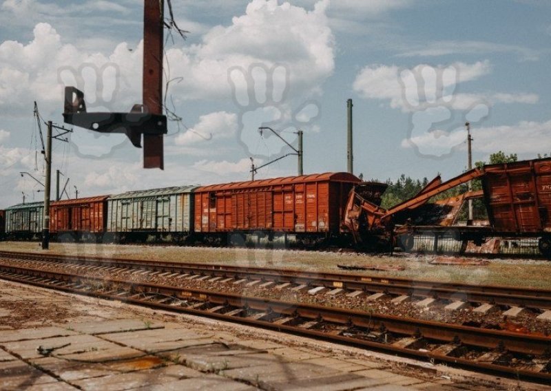 Rusija u zračnim napadima cilja željezničke pruge u Ukrajini