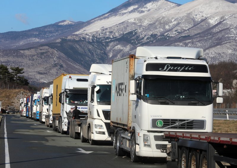 'Milijun kamiona iz Luke Rijeka tražit će prolazak prema Europi'