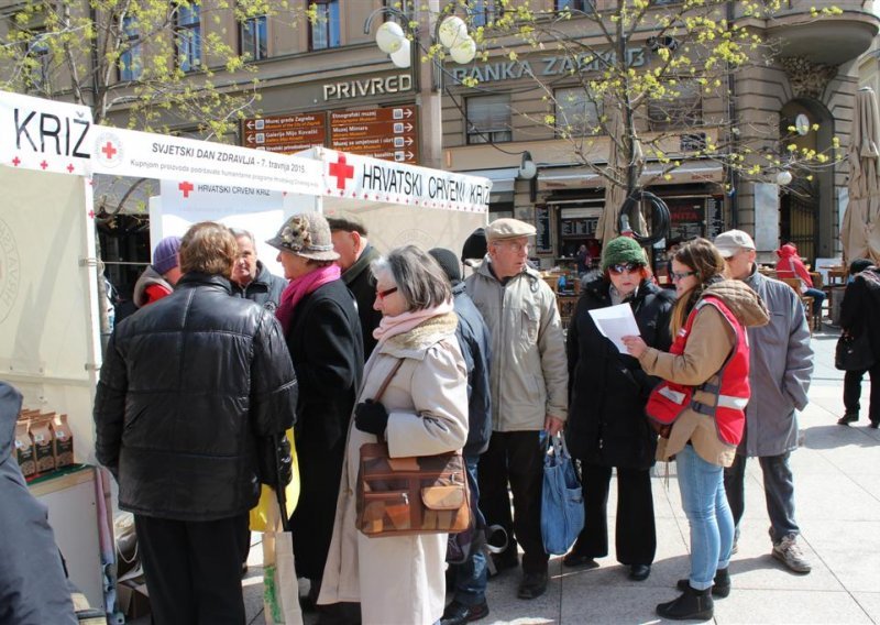 Hrvatski Crveni križ educirao građane o sigurnosti hrane