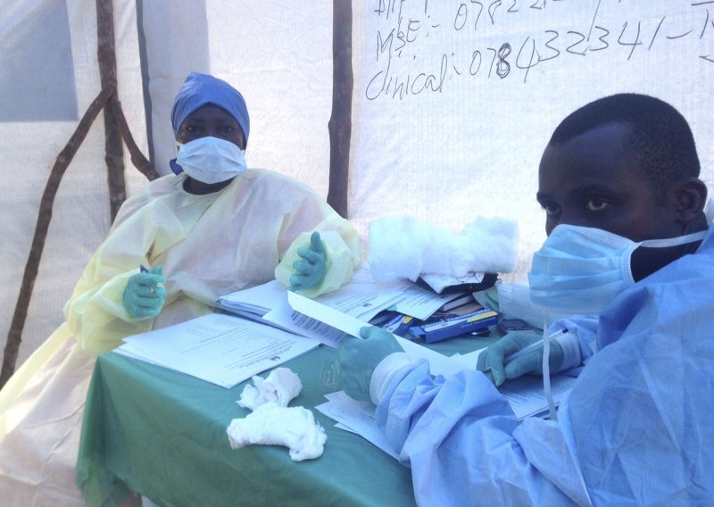 Broj mrtvih od ebole narastao na 729