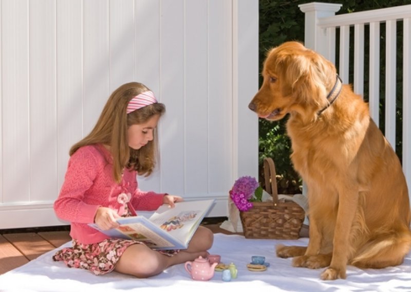 Psi mogu pomoći djeci da bolje čitaju