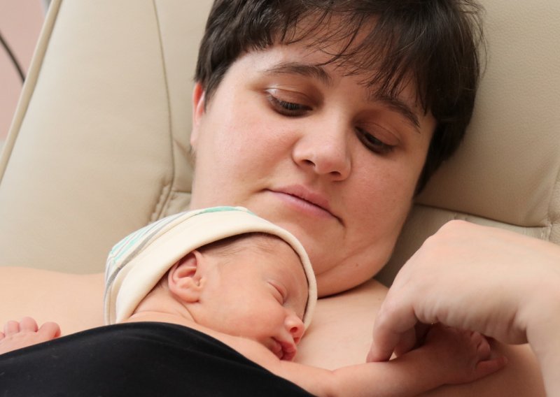 Pampers i UNICEF opremili 13 jedinica intenzivnog neonatalnog liječenja u Hrvatskoj